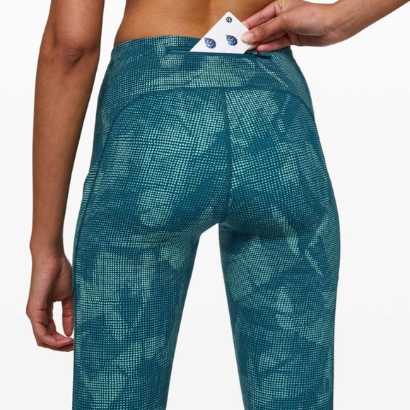 Lululemon Speed Up Tight 28" BNWT in Illusion Tidal Teal Bermuda Teal - Picture 3 of 11